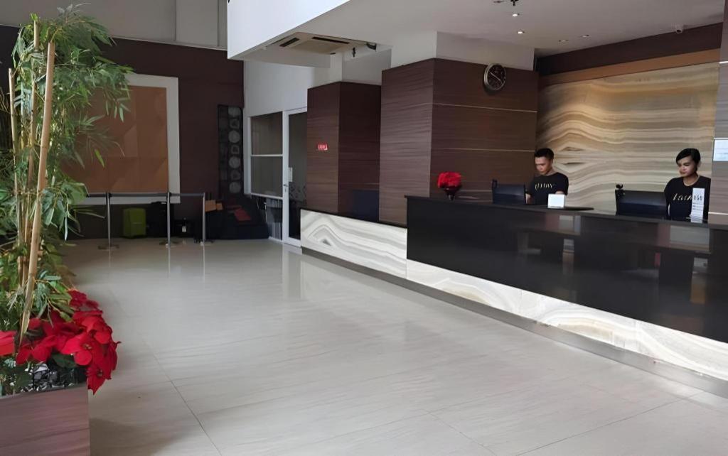 U Stay Hotel Mangga Besar Jakarta Exterior photo