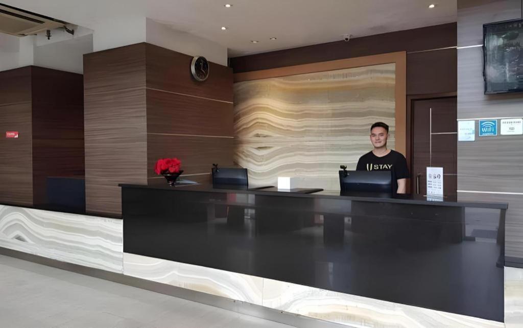 U Stay Hotel Mangga Besar Jakarta Exterior photo