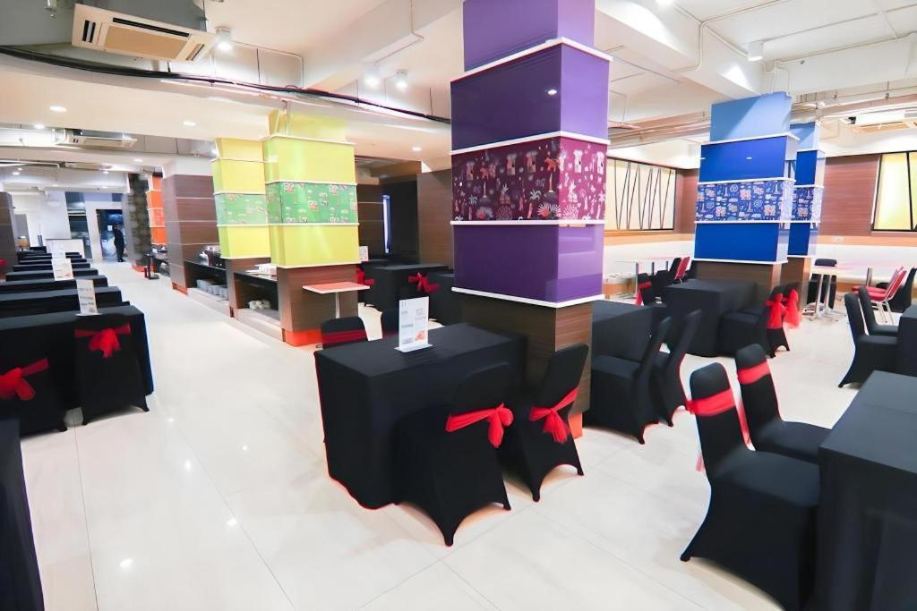 U Stay Hotel Mangga Besar Jakarta Exterior photo
