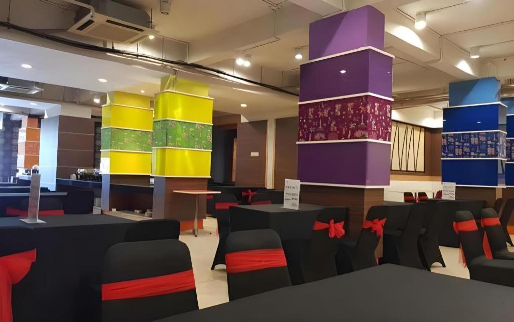 U Stay Hotel Mangga Besar Jakarta Exterior photo