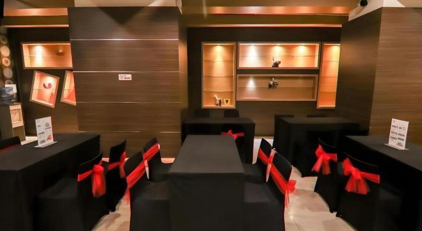 U Stay Hotel Mangga Besar Jakarta Exterior photo